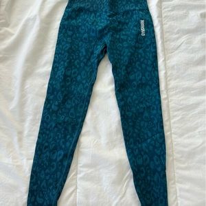 Gymshark ADAPT ANIMAL SEAMLESS RIBBED leggings in size S